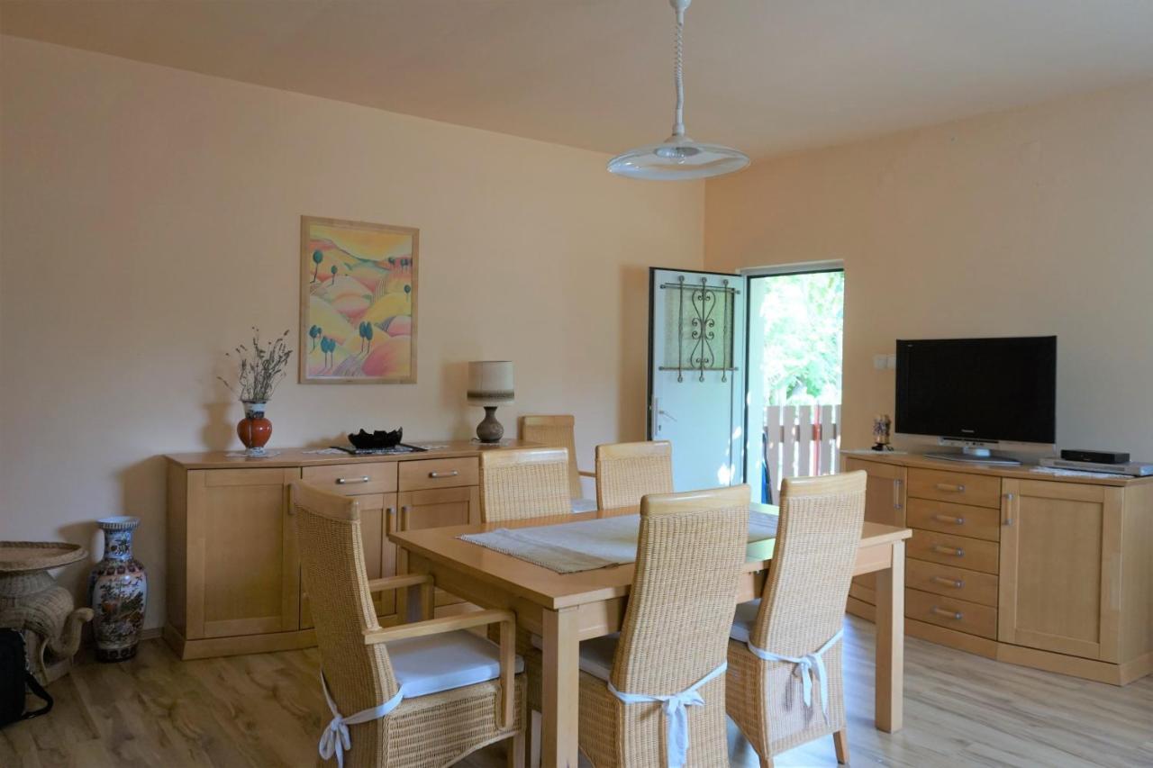 Ferienhaus Plattensee/Balaton Villa Szolad Ngoại thất bức ảnh